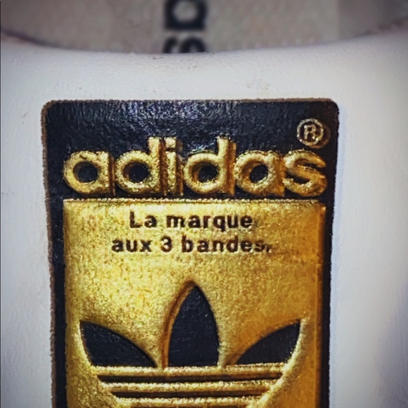 Women’s 6 1/2 Adidas superstar sneakers - Picture 3 of 6